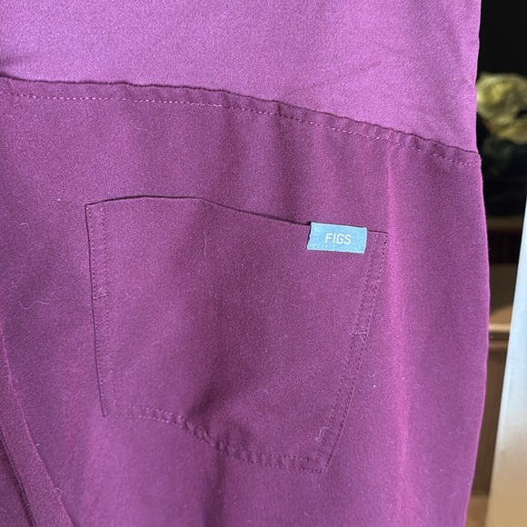 FIGS Burgundy Maternity Jogger Scrub Pants Size XXL - Picture 14 of 16